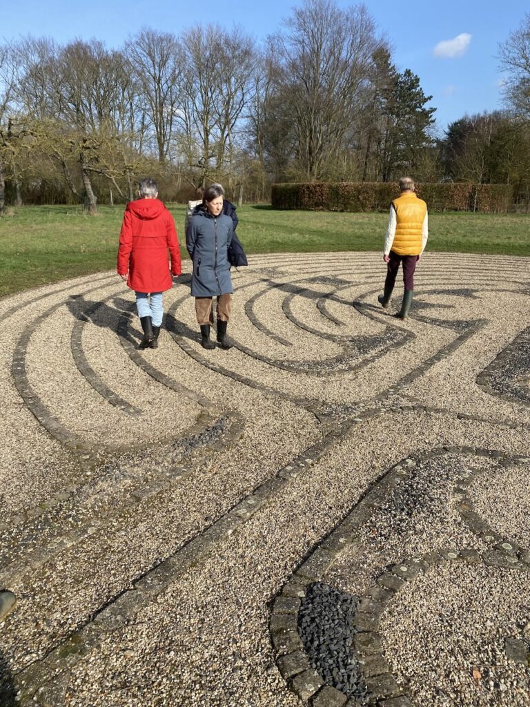 leef je wijsheid labirinth in Samaya